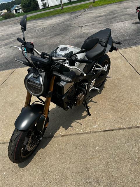 2025 Honda CB650R E-Clutch in Marietta, Ohio - Photo 2