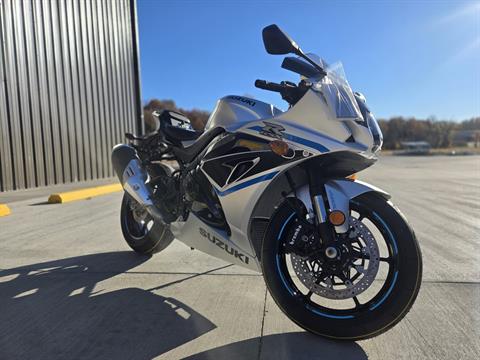 2025 Suzuki GSX-R1000 in Marietta, Ohio - Photo 2