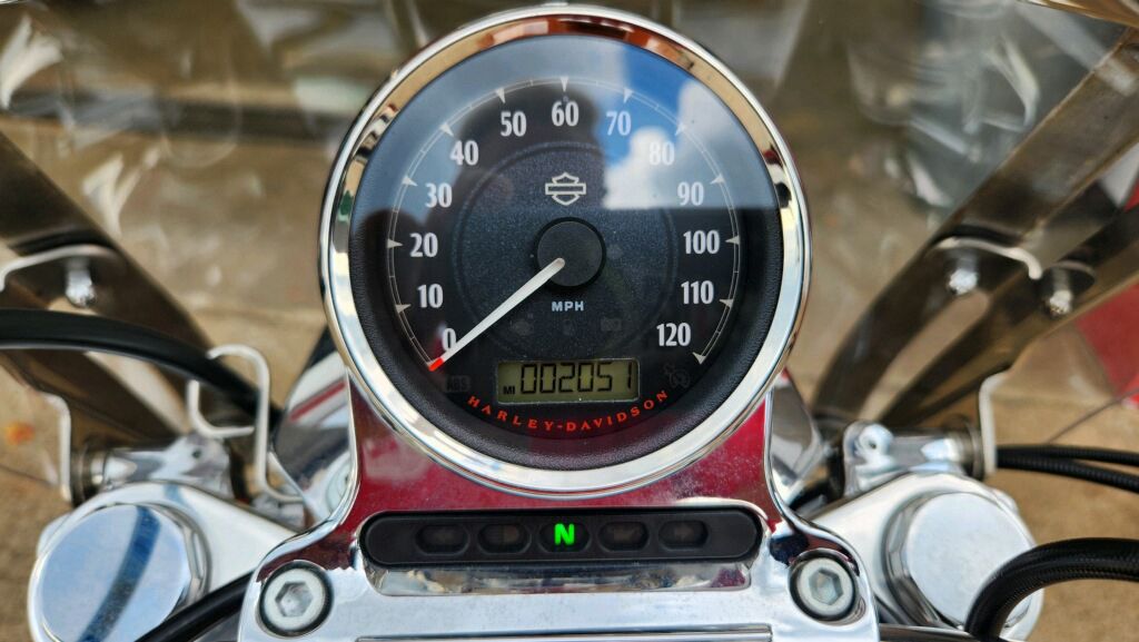 2015 Harley-Davidson SPORTSTER SUPERLOW 1200T in Marietta, Ohio - Photo 10