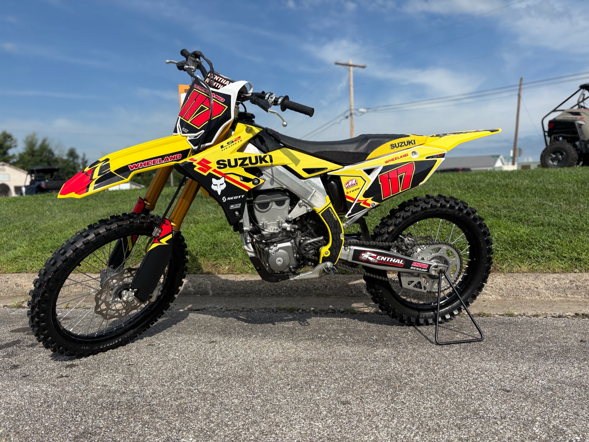 2024 Suzuki RM-Z450 1