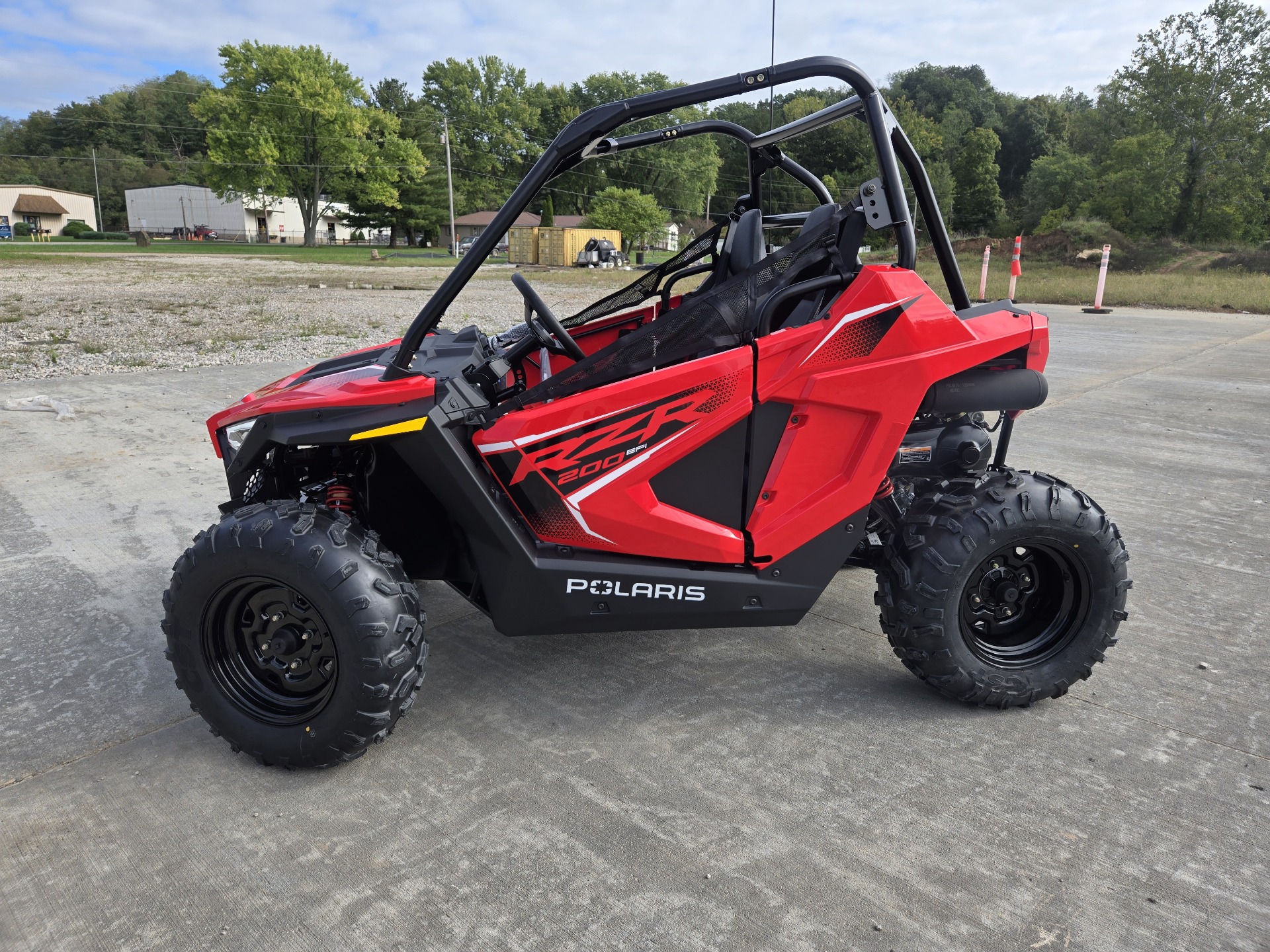 2025 Polaris RZR 200 EFI in Marietta, Ohio - Photo 2