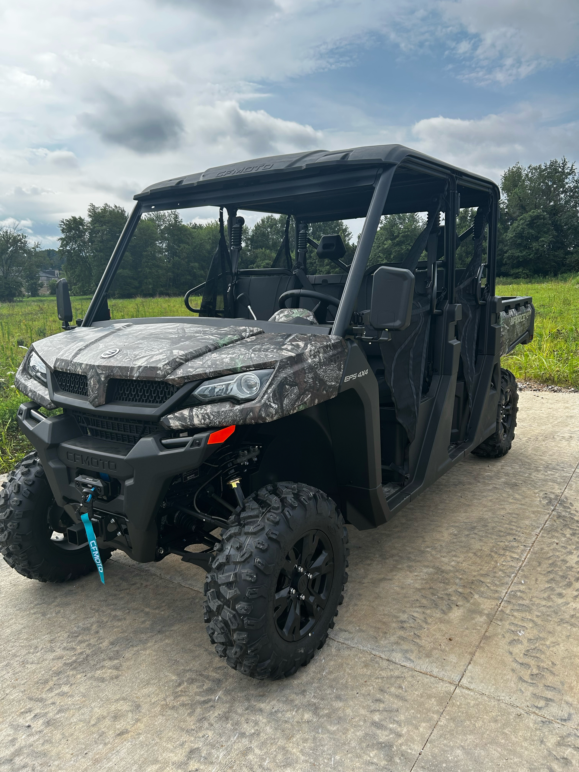 2025 CFMOTO UForce 1000 XL in Marietta, Ohio - Photo 2