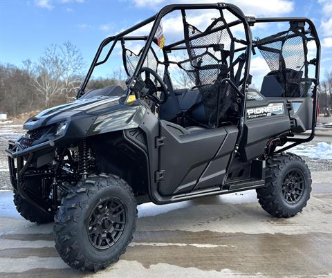 2026 Honda Pioneer 700-4 Deluxe