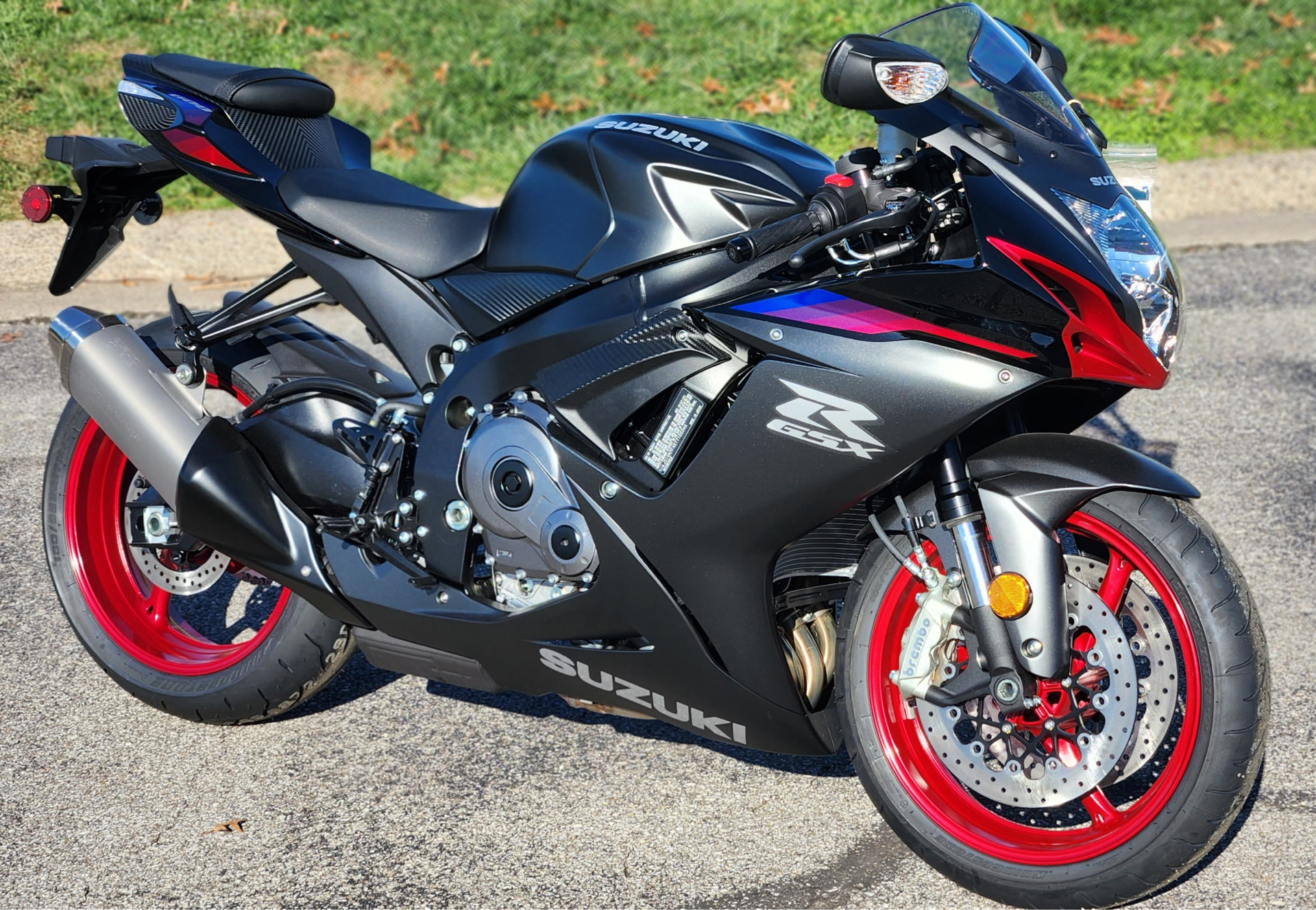 New 2026 Suzuki GSX-R600 | Motorcycles in Marietta OH | T7100346 Candy  Daring Red / Metallic Matte Black No.2