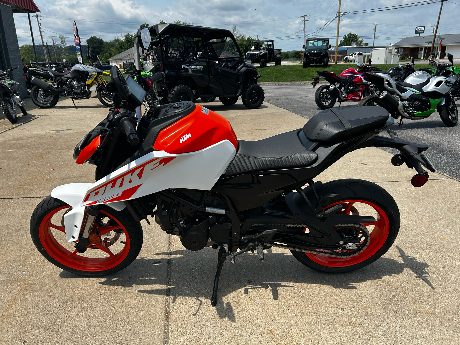 2024 KTM 250 Duke in Marietta, Ohio - Photo 1