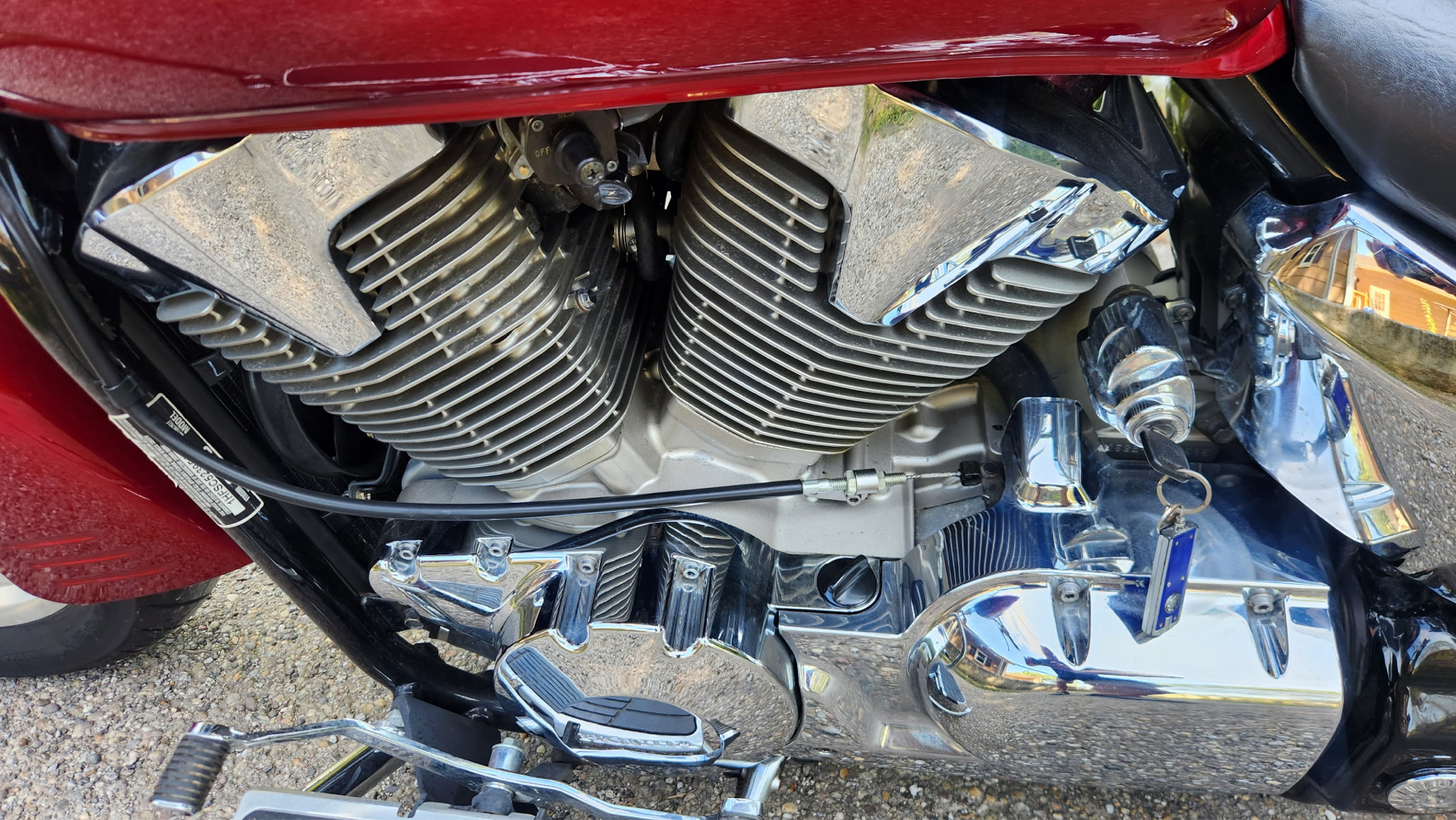 2005 Honda VTX™ 1300R in Marietta, Ohio - Photo 4