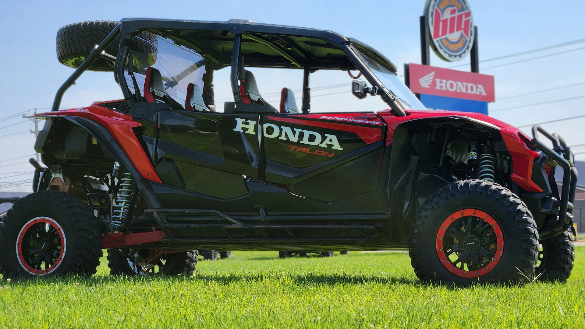 2023 Honda Talon 1000XS-4 FOX Live Valve in Marietta, Ohio - Photo 2