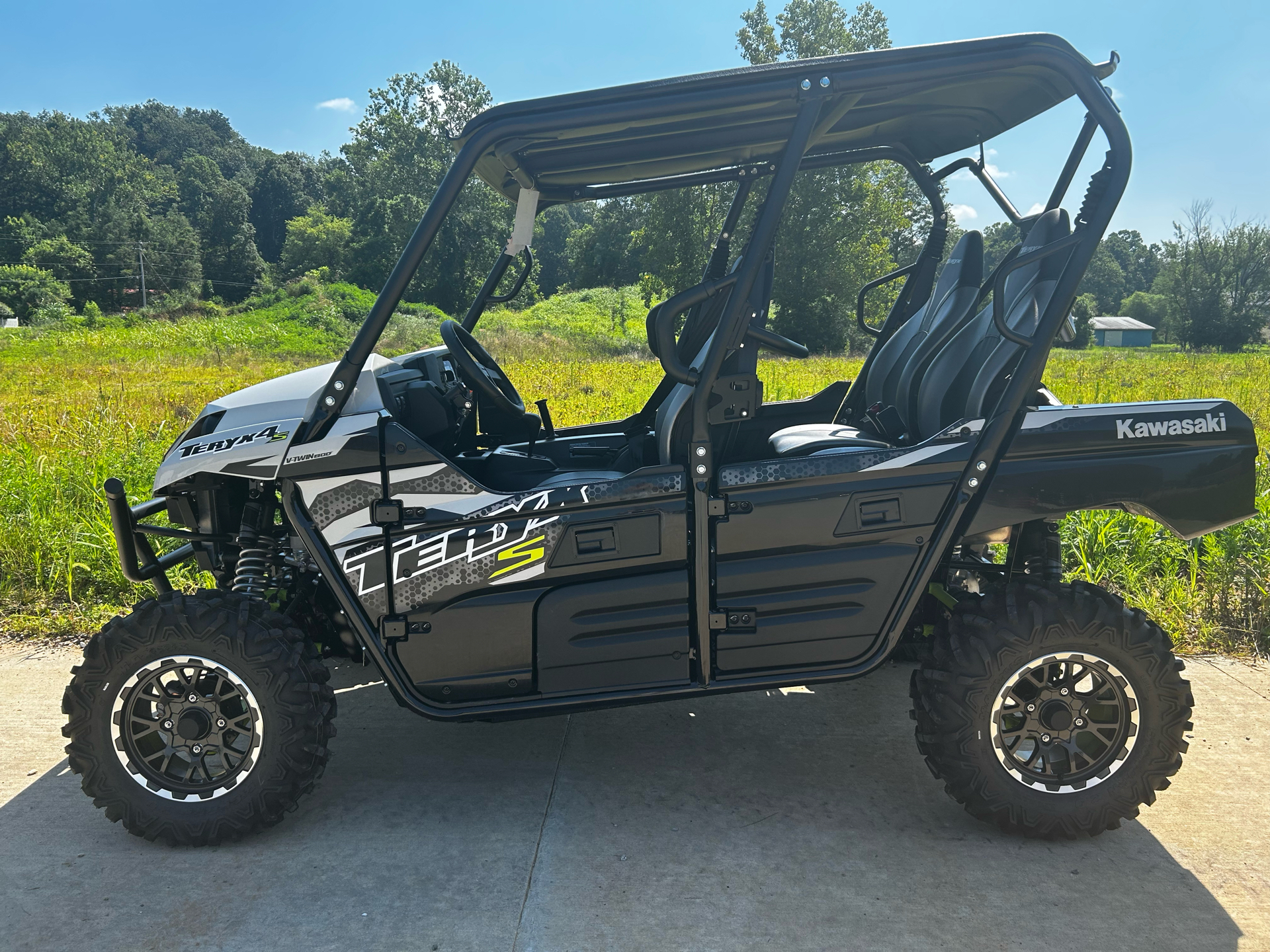 2025 Kawasaki Teryx4 S LE in Marietta, Ohio - Photo 1