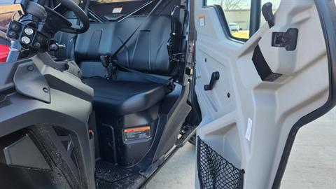 2025 Honda Pioneer 1000 Deluxe in Marietta, Ohio - Photo 3