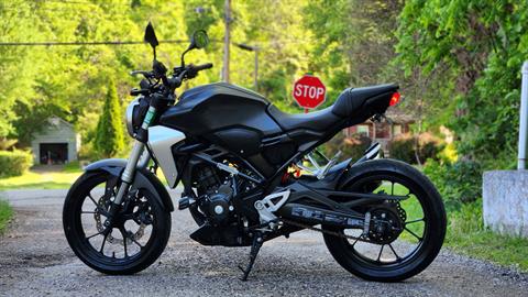 2019 Honda CB300R in Marietta, Ohio - Photo 2