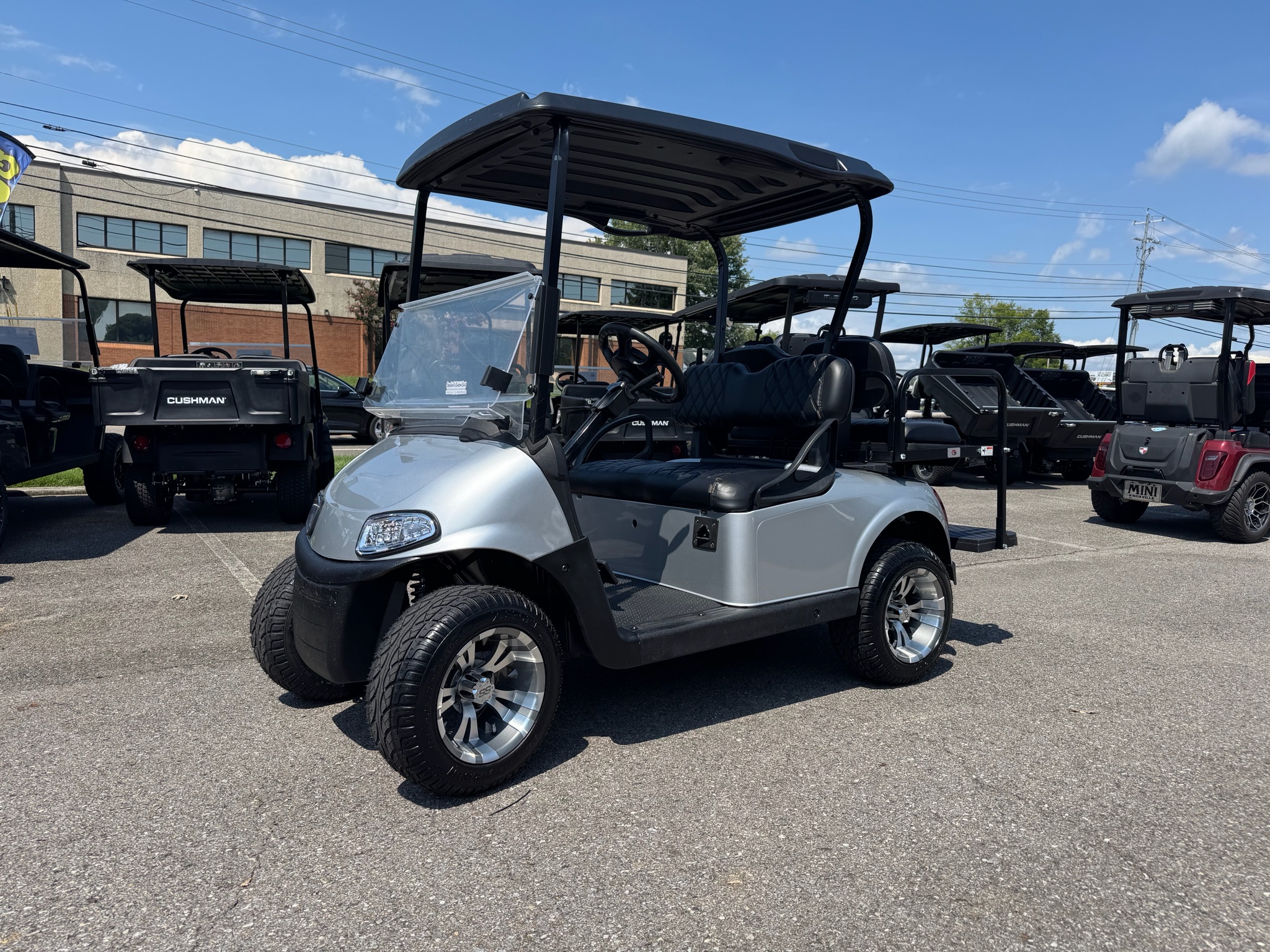 2021 EZGO RXV