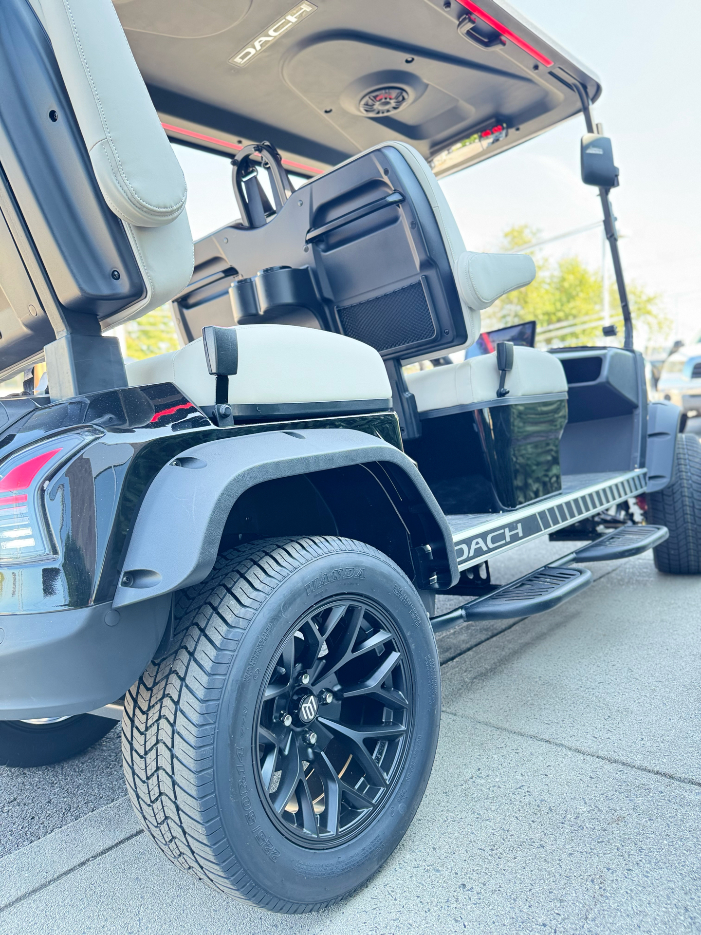 2025 DACH Vehicles Apollo in Knoxville, Tennessee - Photo 6
