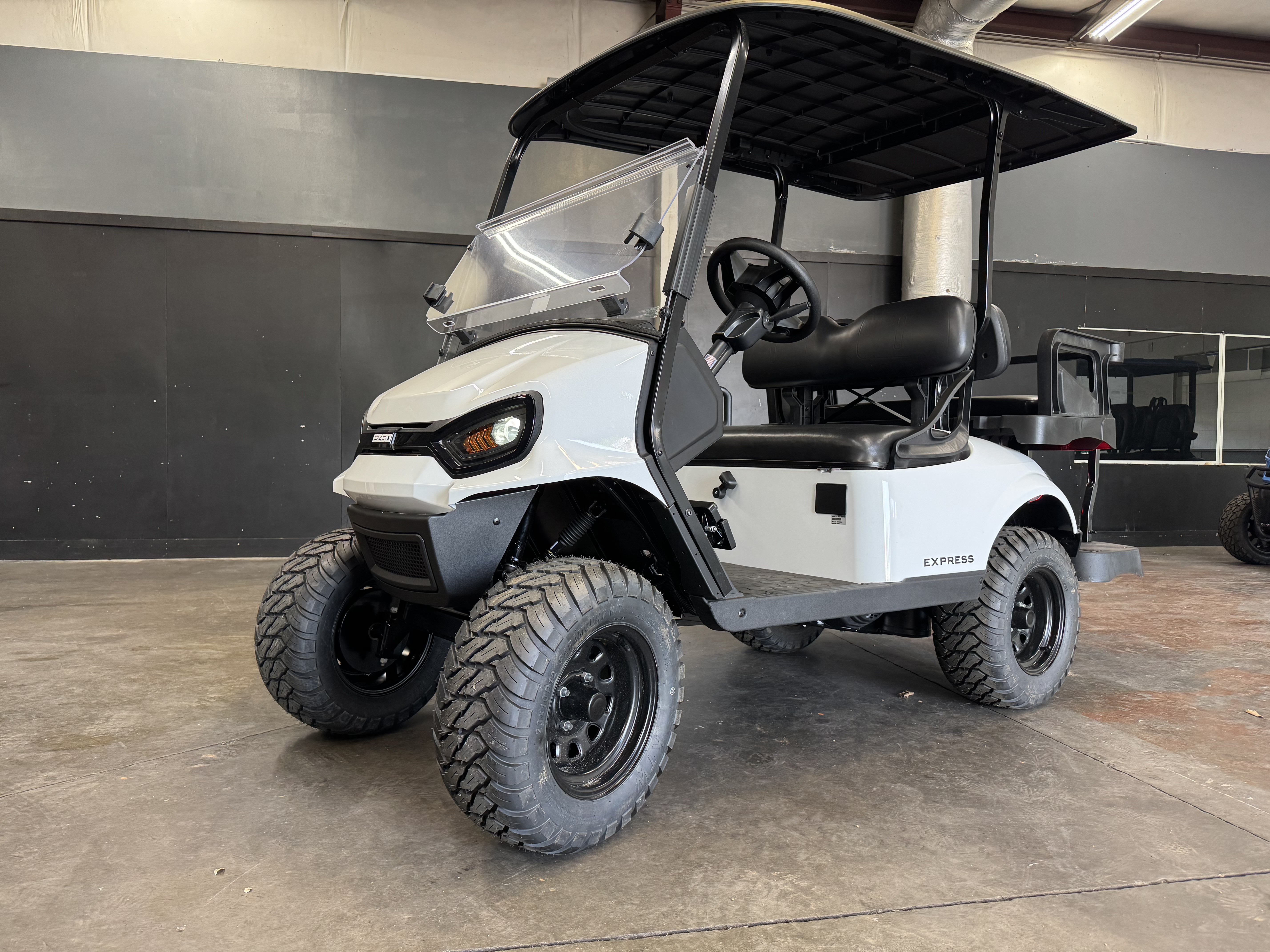 2026 E-Z-GO Express 4 Summit X 13.5 Gas, Knoxville TN | New Golf