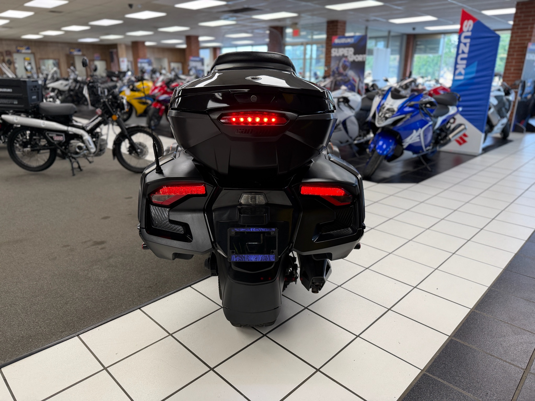 2023 Can-Am™ Spyder RT Limited 4