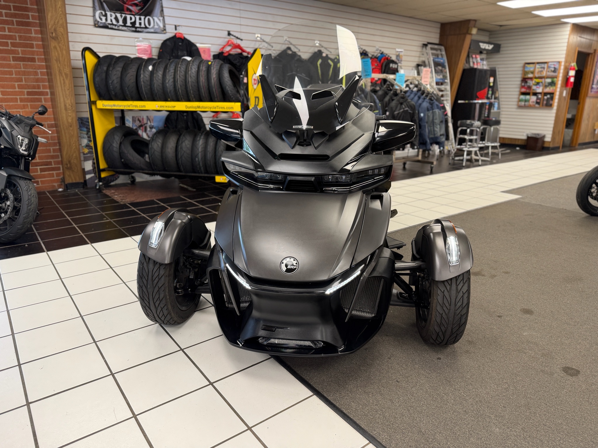 2023 Can-Am™ Spyder RT Limited 8