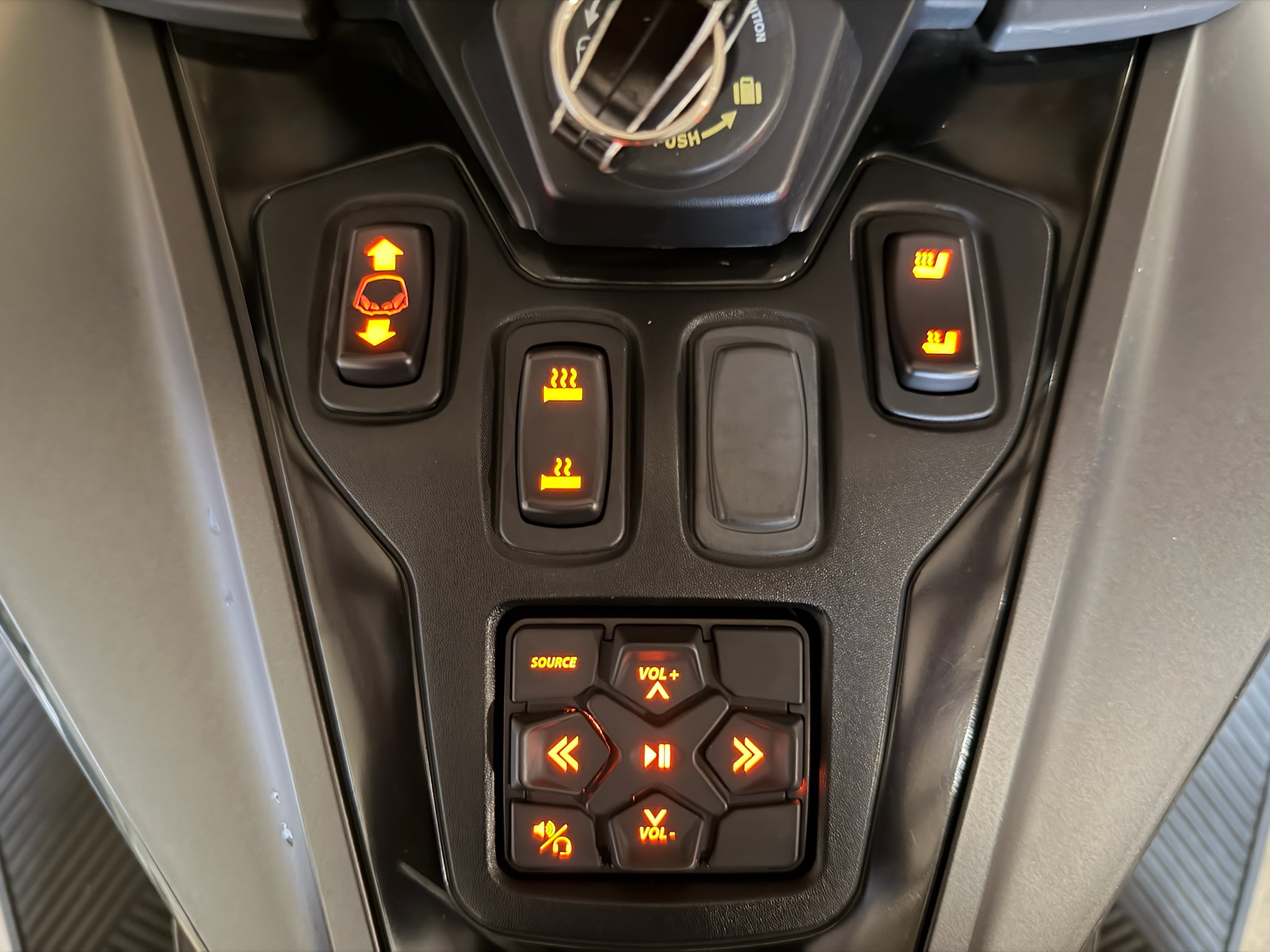2023 Can-Am™ Spyder RT Limited 12