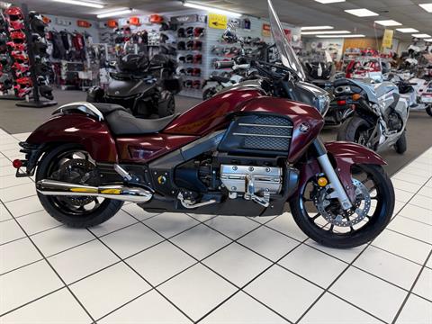 2014 Honda Gold Wing Valkyrie — photo 1 of 13