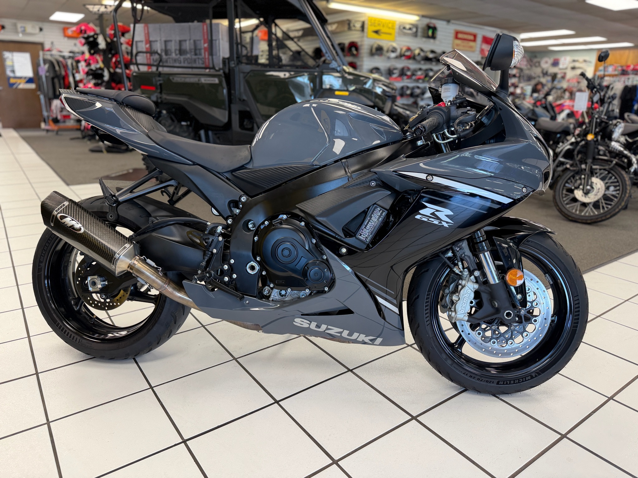 2025 Suzuki GSX-R600 1