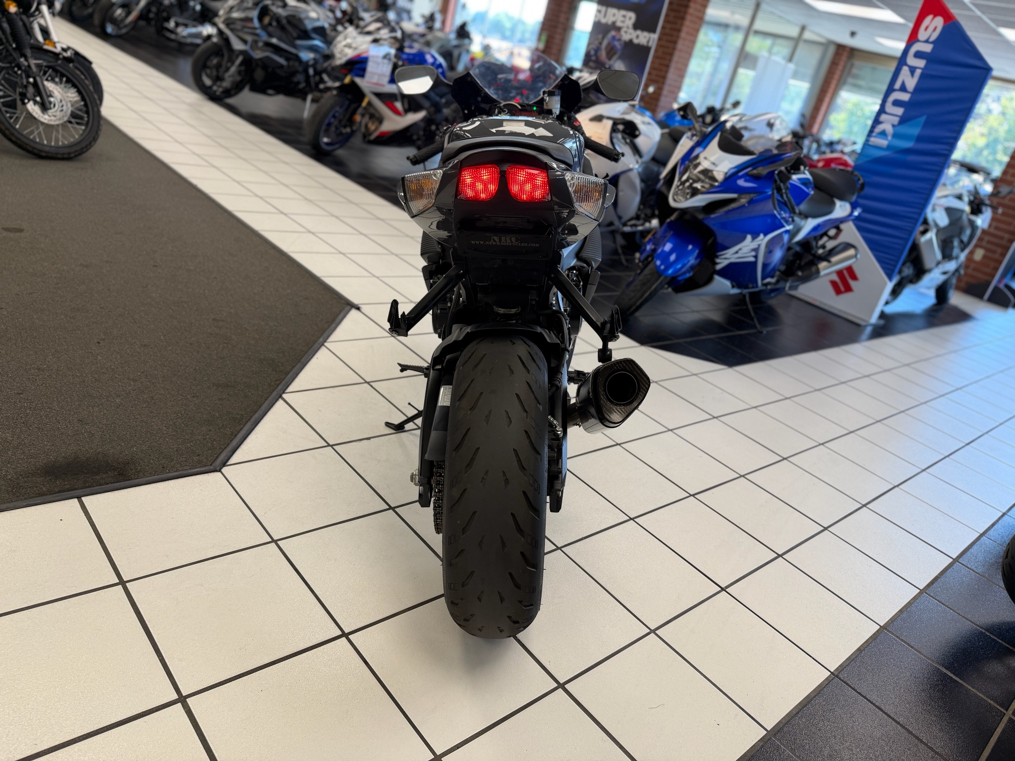2025 Suzuki GSX-R600 4