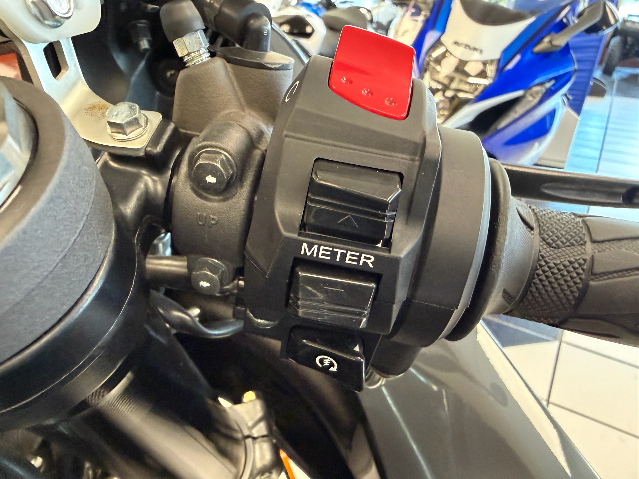 2025 Suzuki GSX-R600 11