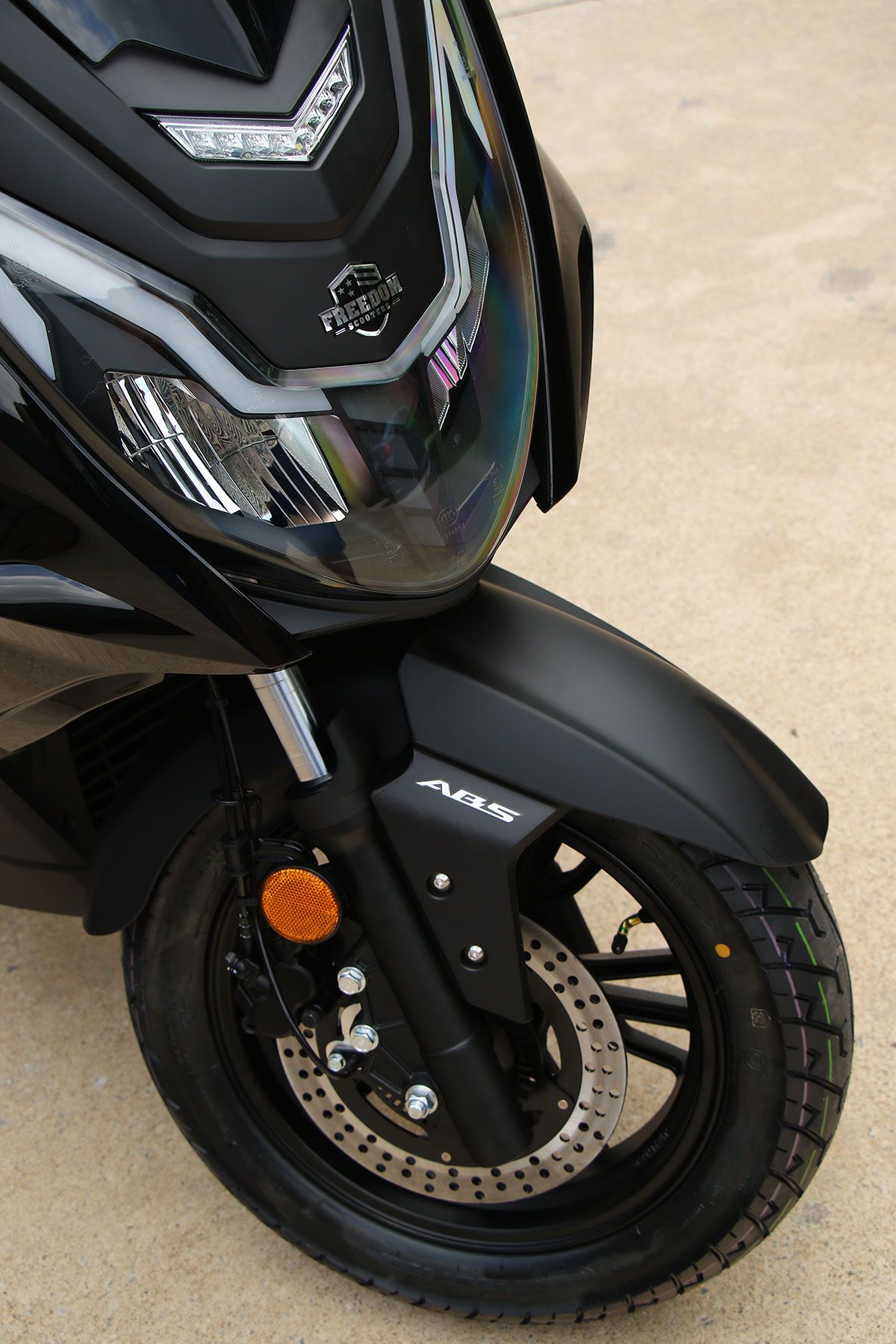 New 2024 Freedom Scooter Storm 150XH Gloss Yellow FREA00144