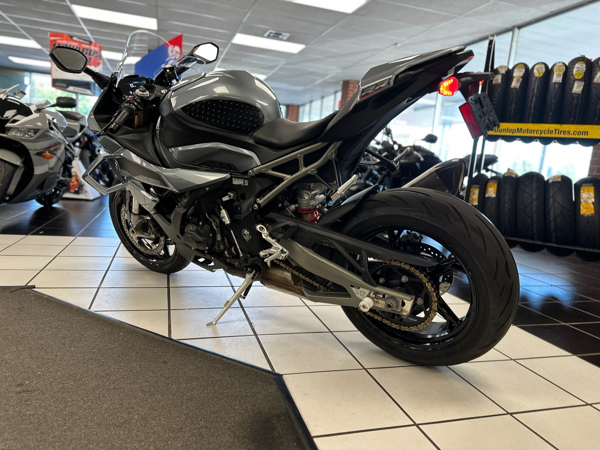 2025 BMW S 1000 RR 10