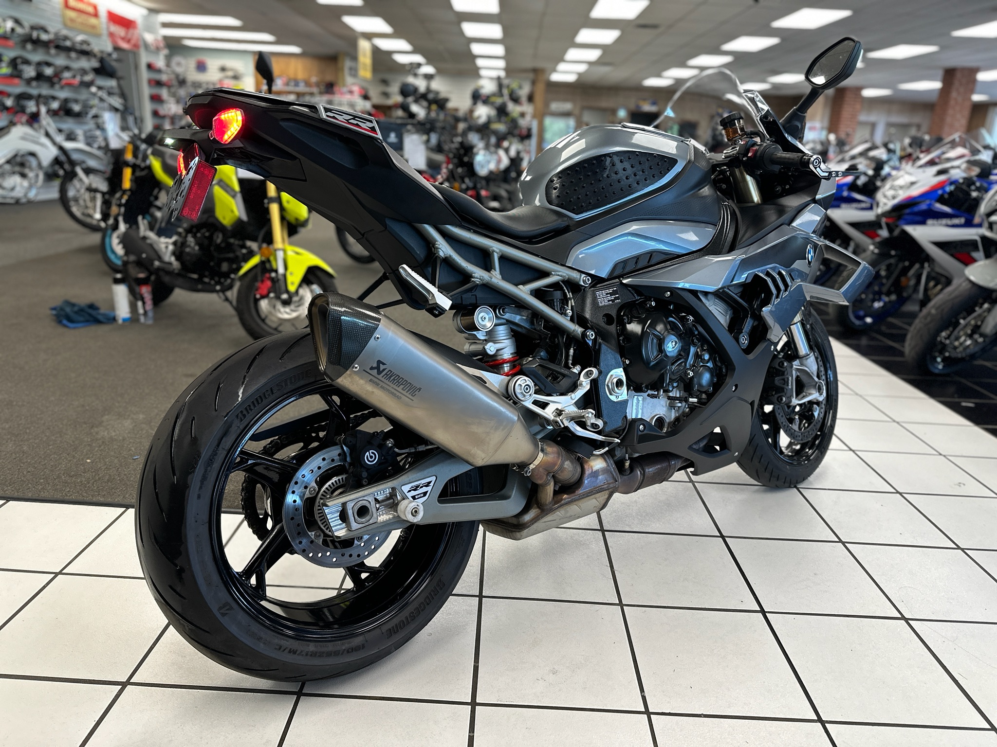 2025 BMW S 1000 RR 3