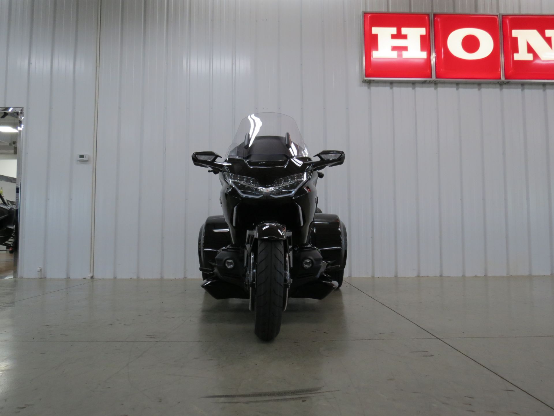 2023 Honda Gold Wing Tour Automatic DCT 3