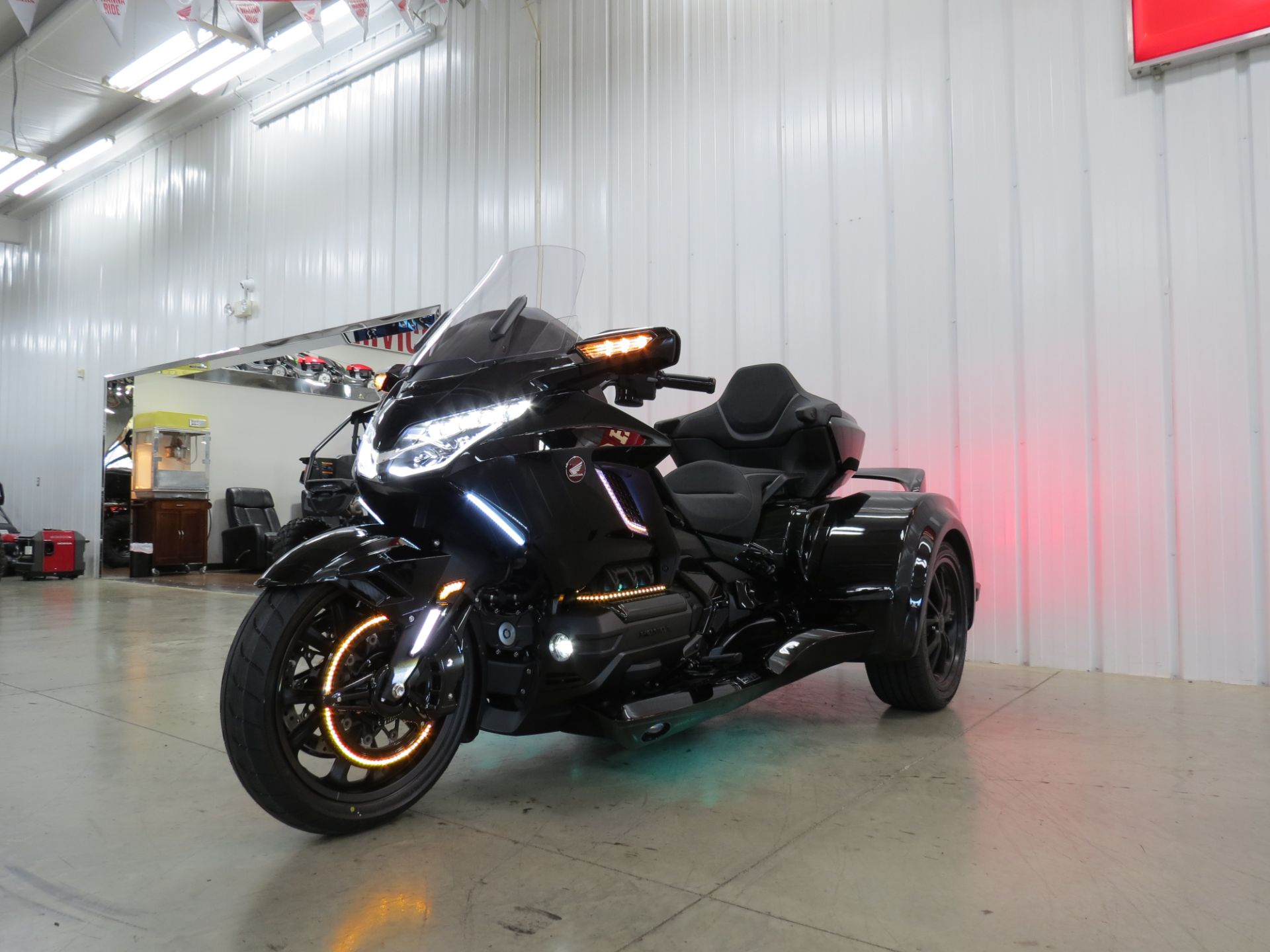 2023 Honda Gold Wing Tour Automatic DCT 10