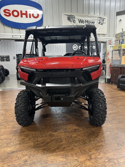 2026 Honda Pioneer 1000-5 Deluxe — photo 1 of 15