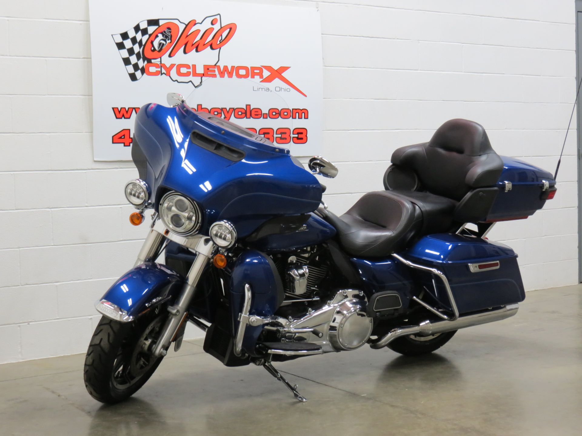 2017 Harley-Davidson Electra Glide® Ultra Classic® in Lima, Ohio - Photo 3