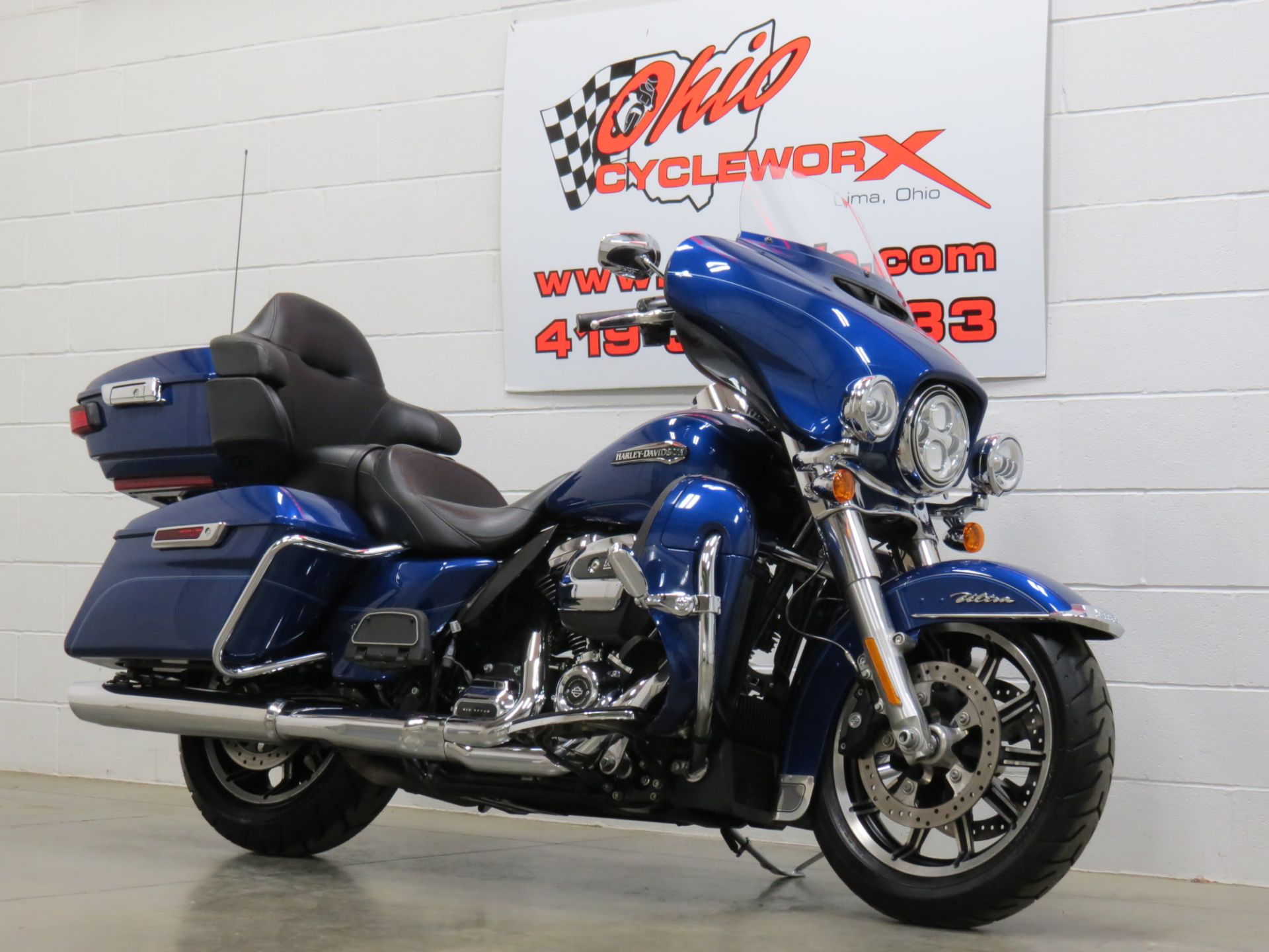 2017 Harley-Davidson Electra Glide® Ultra Classic® in Lima, Ohio - Photo 7