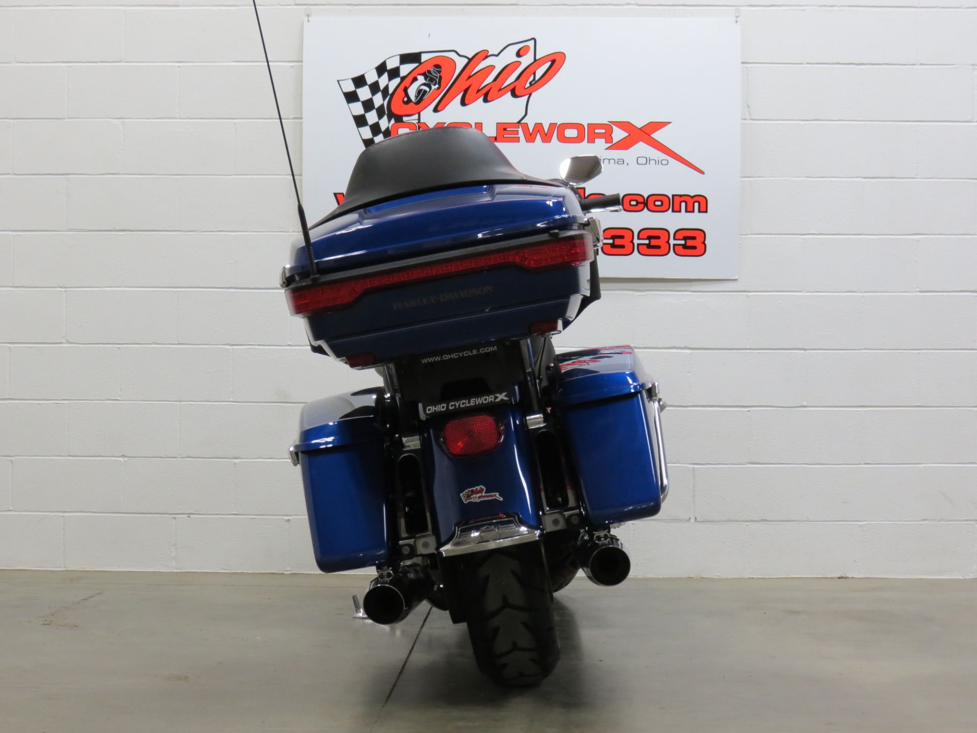 2017 Harley-Davidson Electra Glide® Ultra Classic® in Lima, Ohio - Photo 11