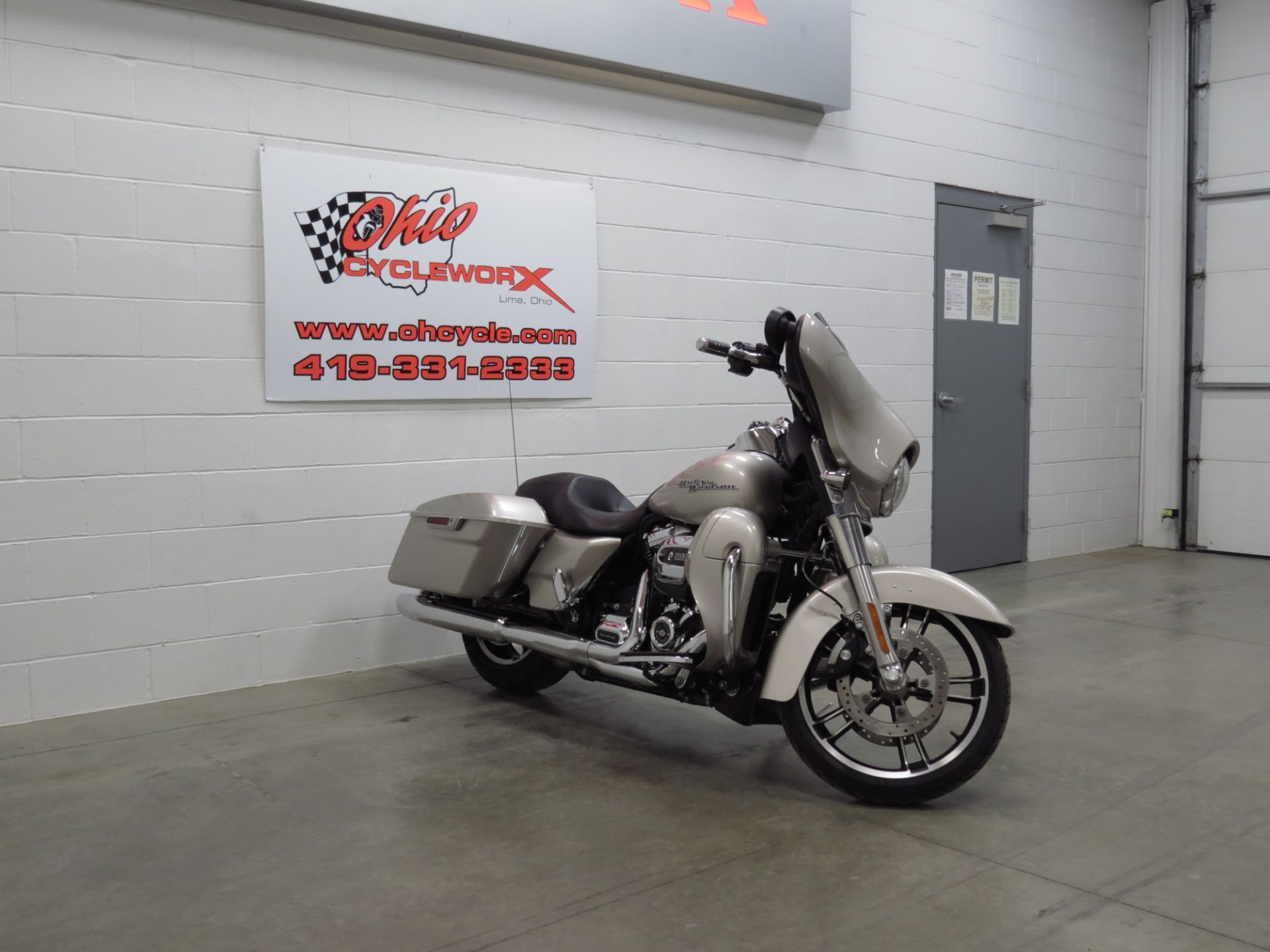 2018 Harley-Davidson Street Glide® in Lima, Ohio - Photo 4