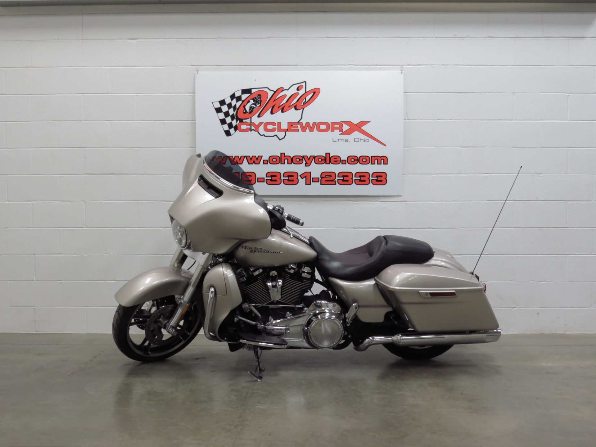 2018 Harley-Davidson Street Glide® in Lima, Ohio - Photo 5