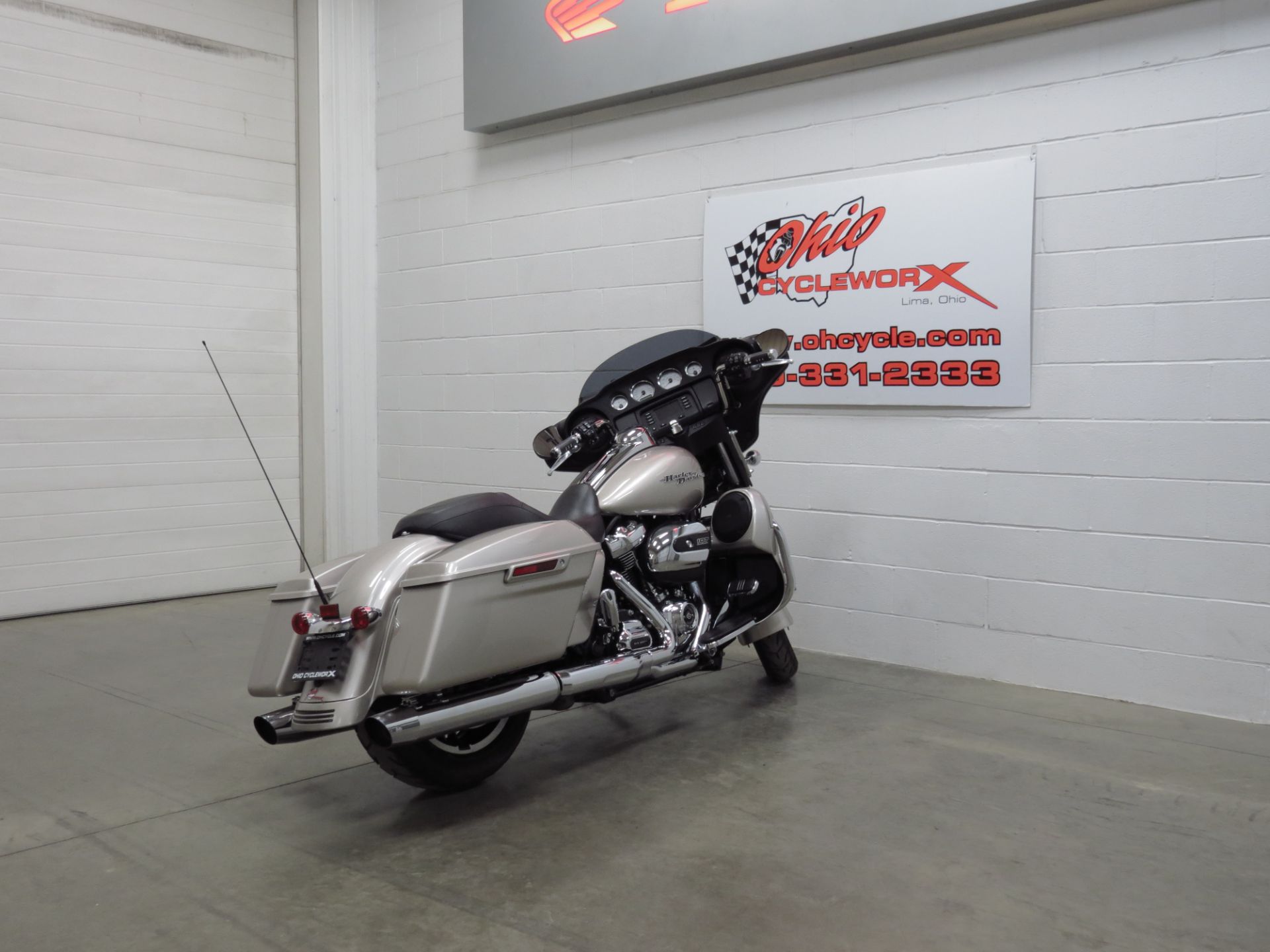 2018 Harley-Davidson Street Glide® in Lima, Ohio - Photo 8