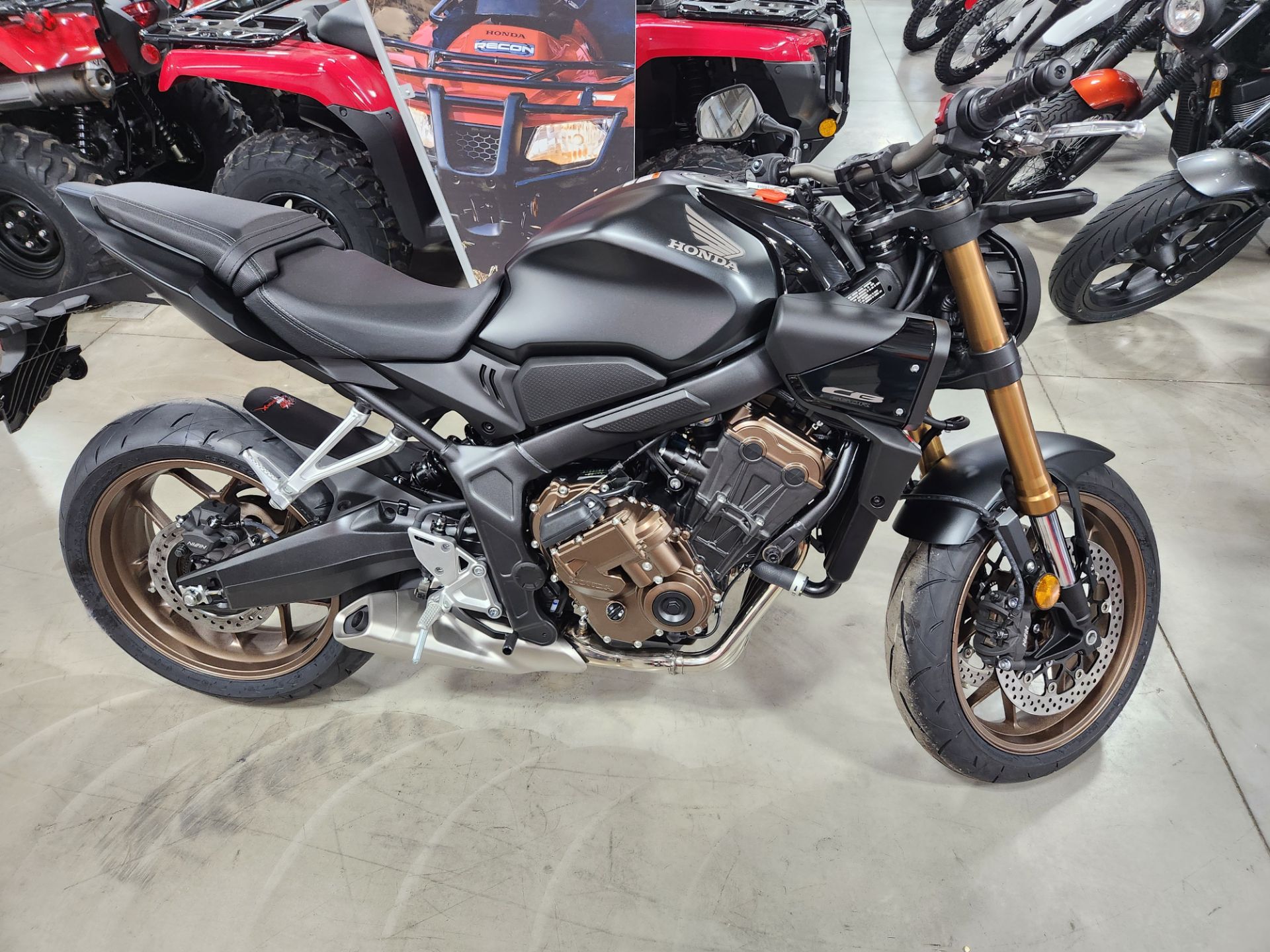 2026 Honda CB650R E-Clutch 1