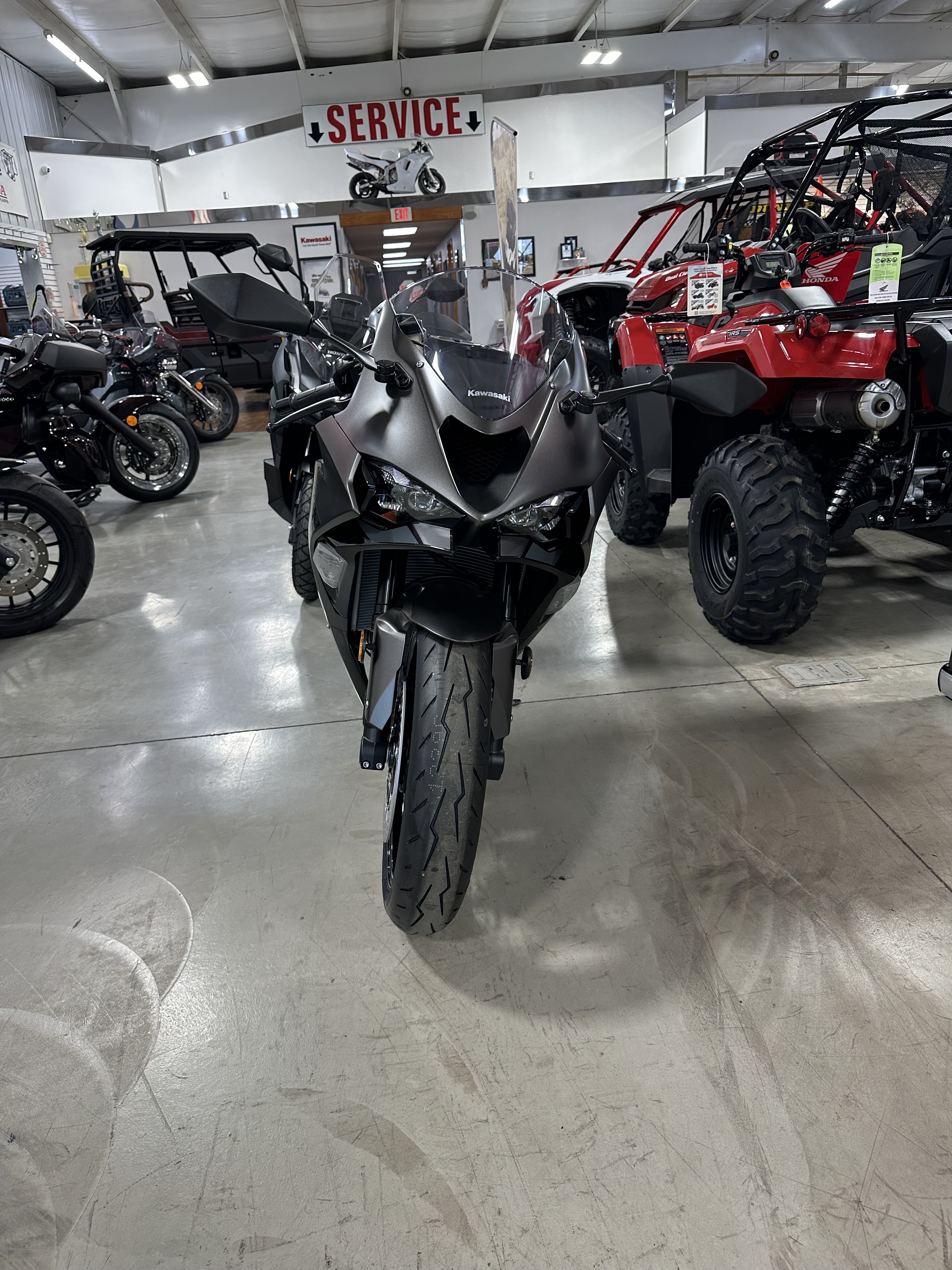 2026 Kawasaki Ninja® ZX-6R 1