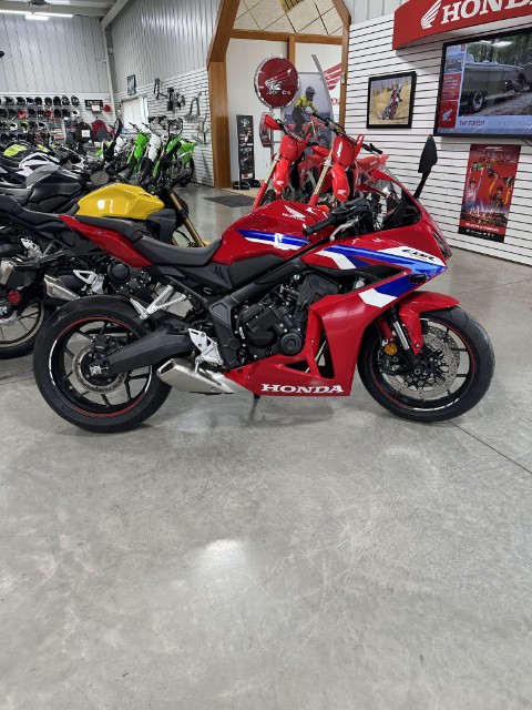 2026 Honda CBR650R E-Clutch — photo 1 of 19