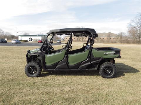 2023 Honda Pioneer 1000-6 Deluxe Crew in Lima, Ohio