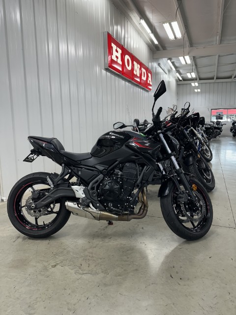 2025 Kawasaki Z650 — photo 1 of 13