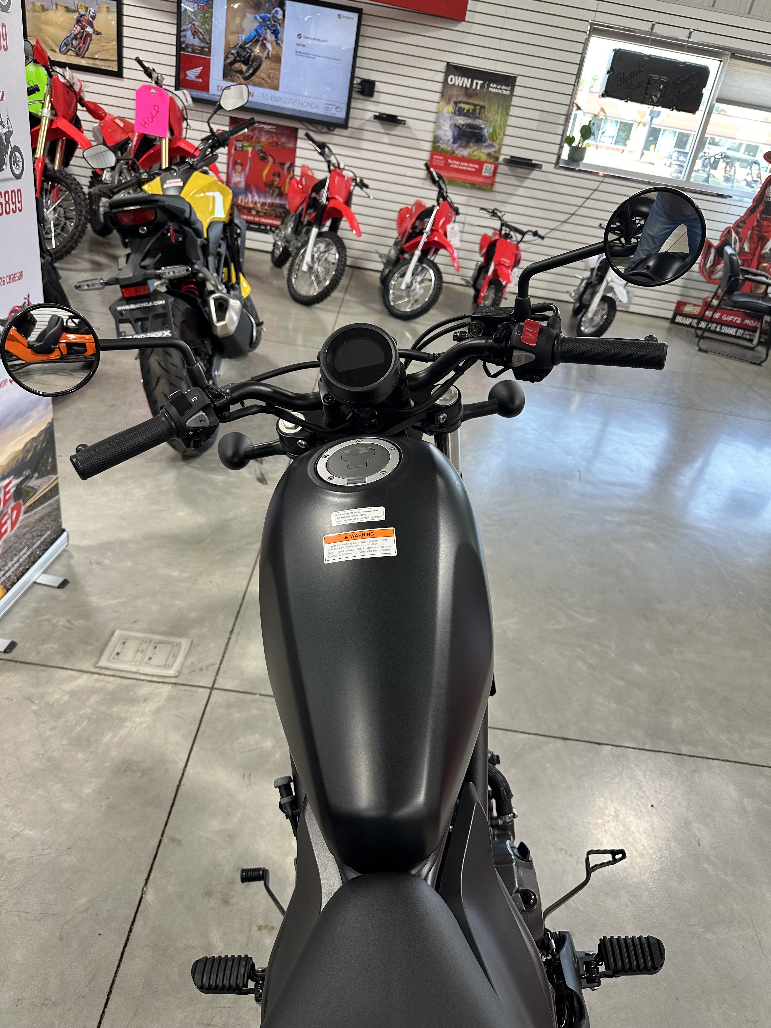 2025 Honda Rebel 300 3