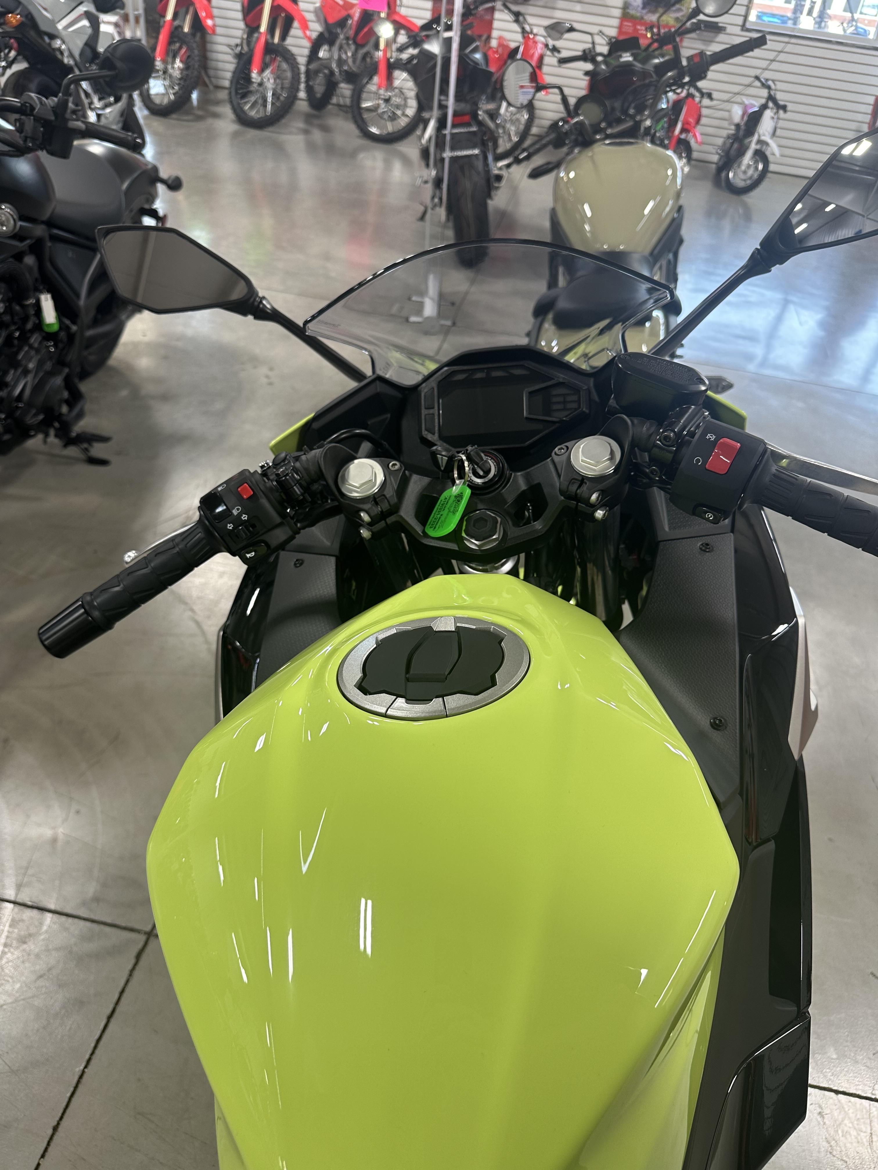 2026 Kawasaki Ninja® 500 ABS 2