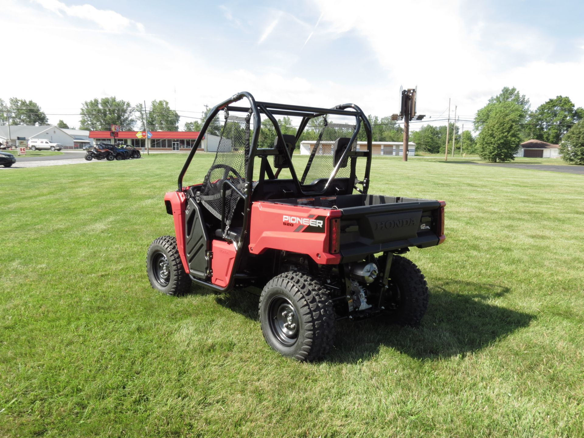 2025 Honda Pioneer 520 8
