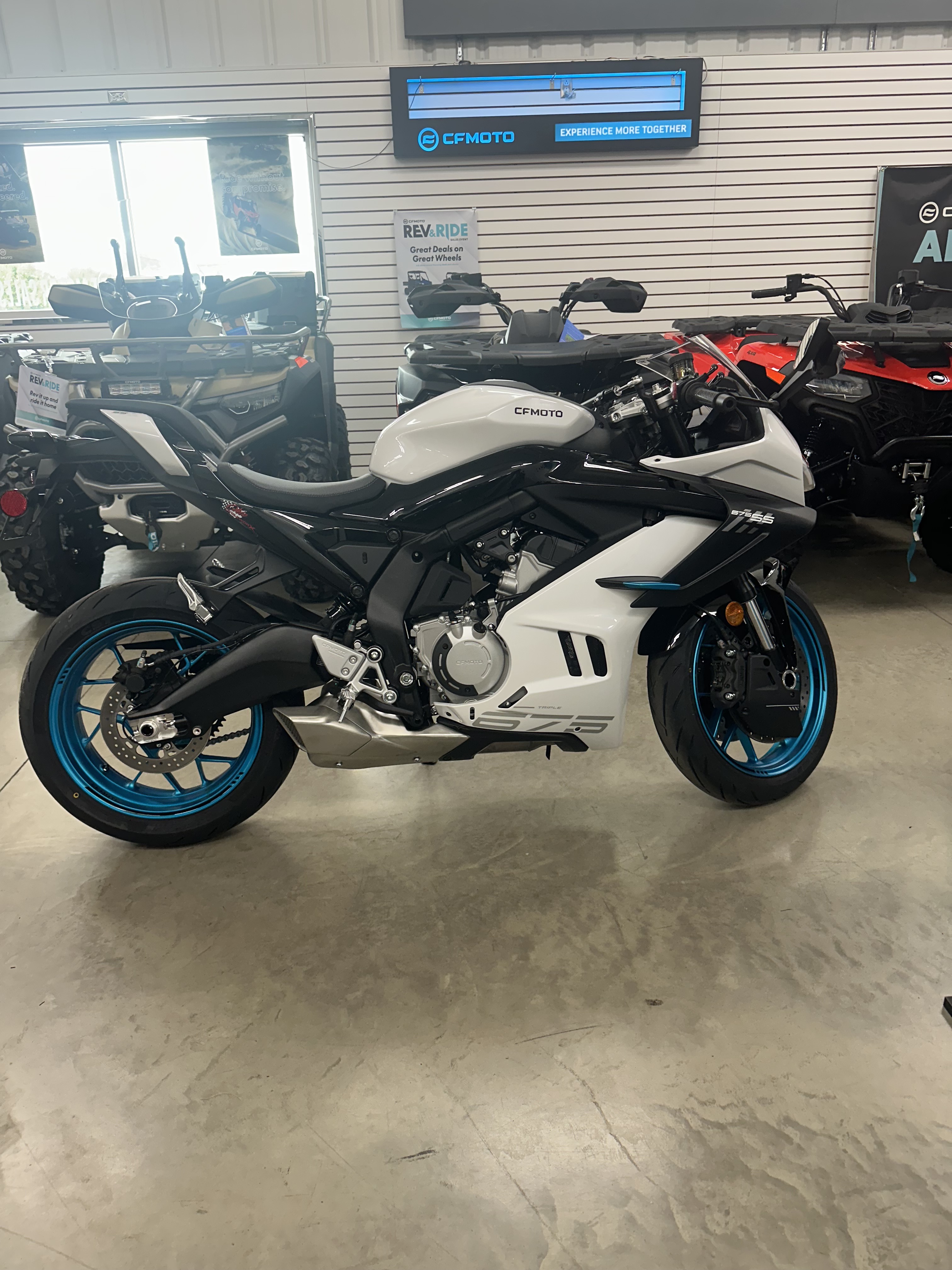 2026 CFMOTO 675SS