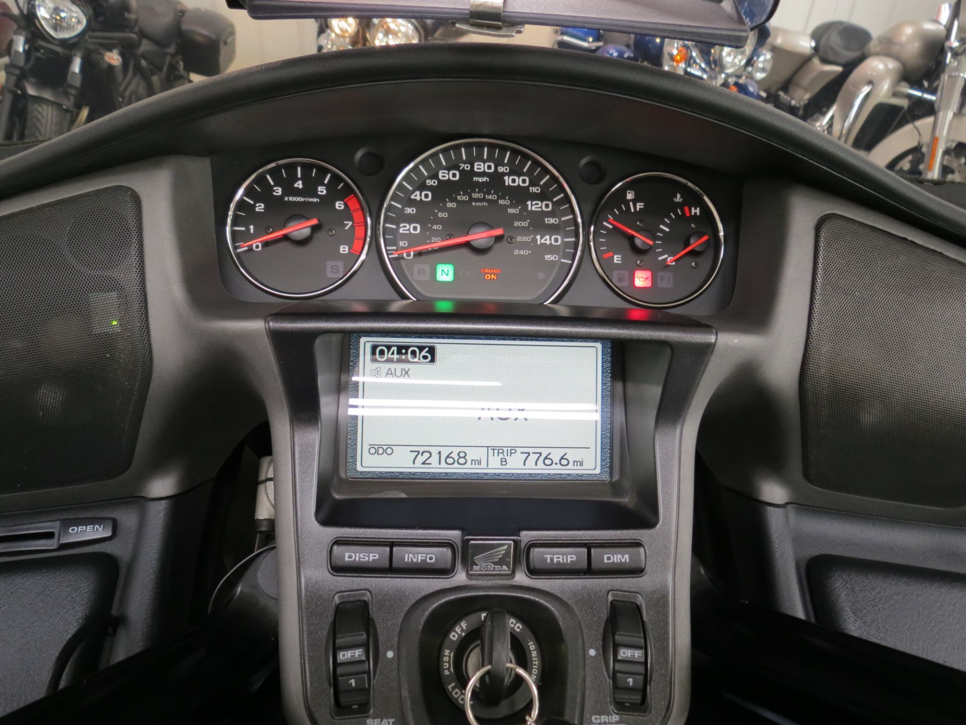 2006 Honda Gold Wing® Audio / Comfort / Navi in Lima, Ohio - Photo 6