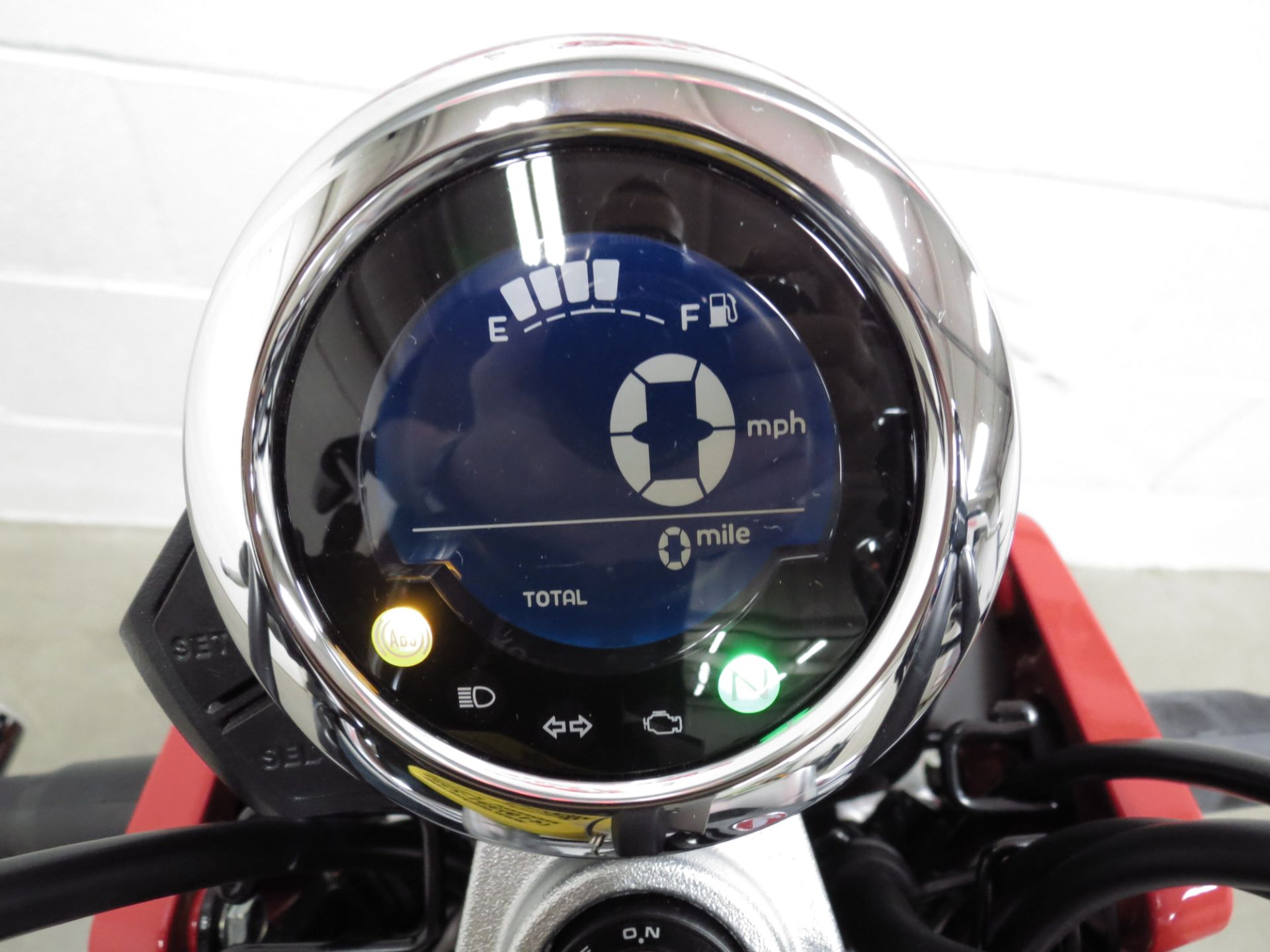 2025 Honda Monkey ABS 9