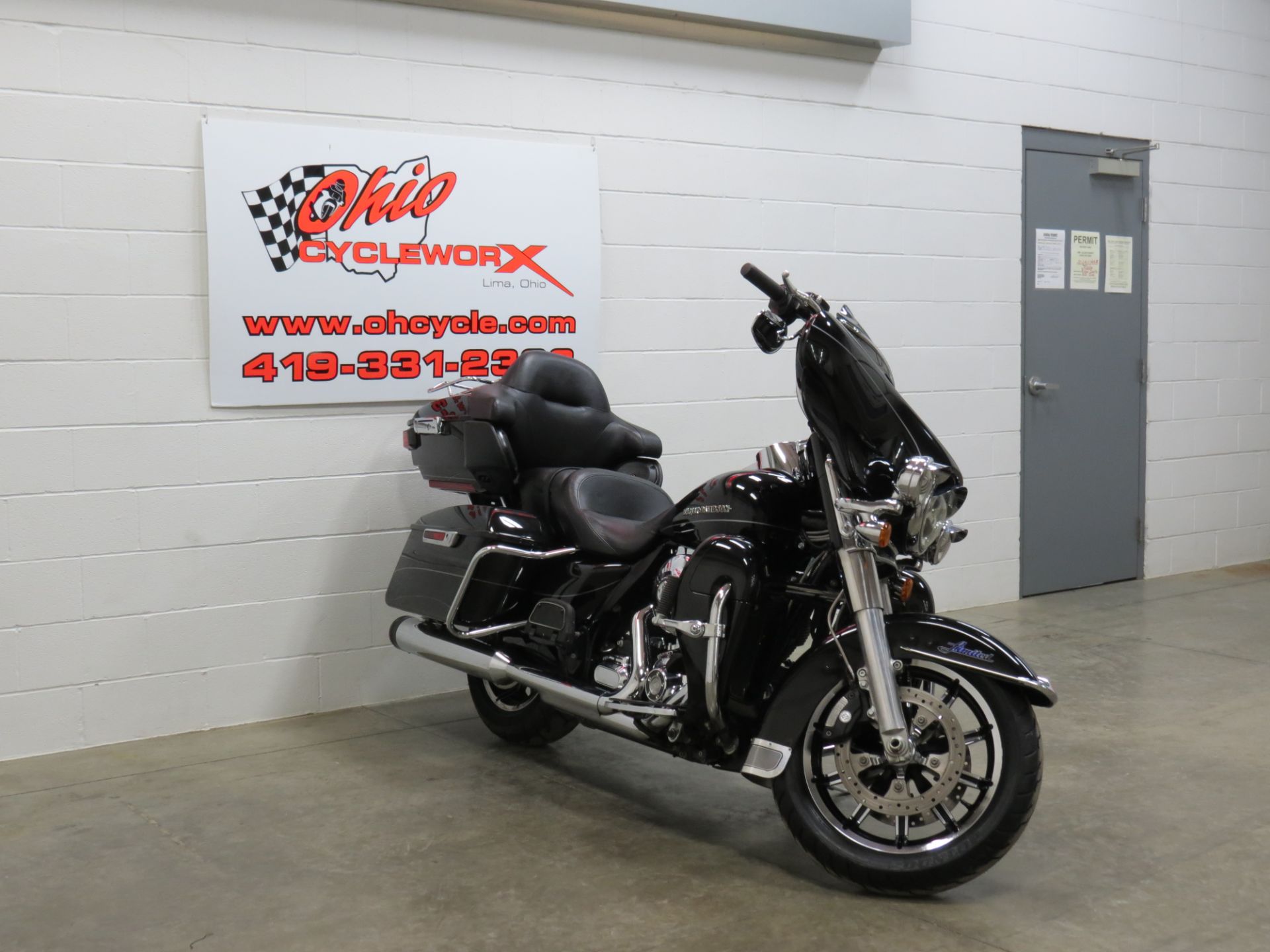 2015 Harley-Davidson Electra Glide® Ultra Classic® in Lima, Ohio - Photo 4