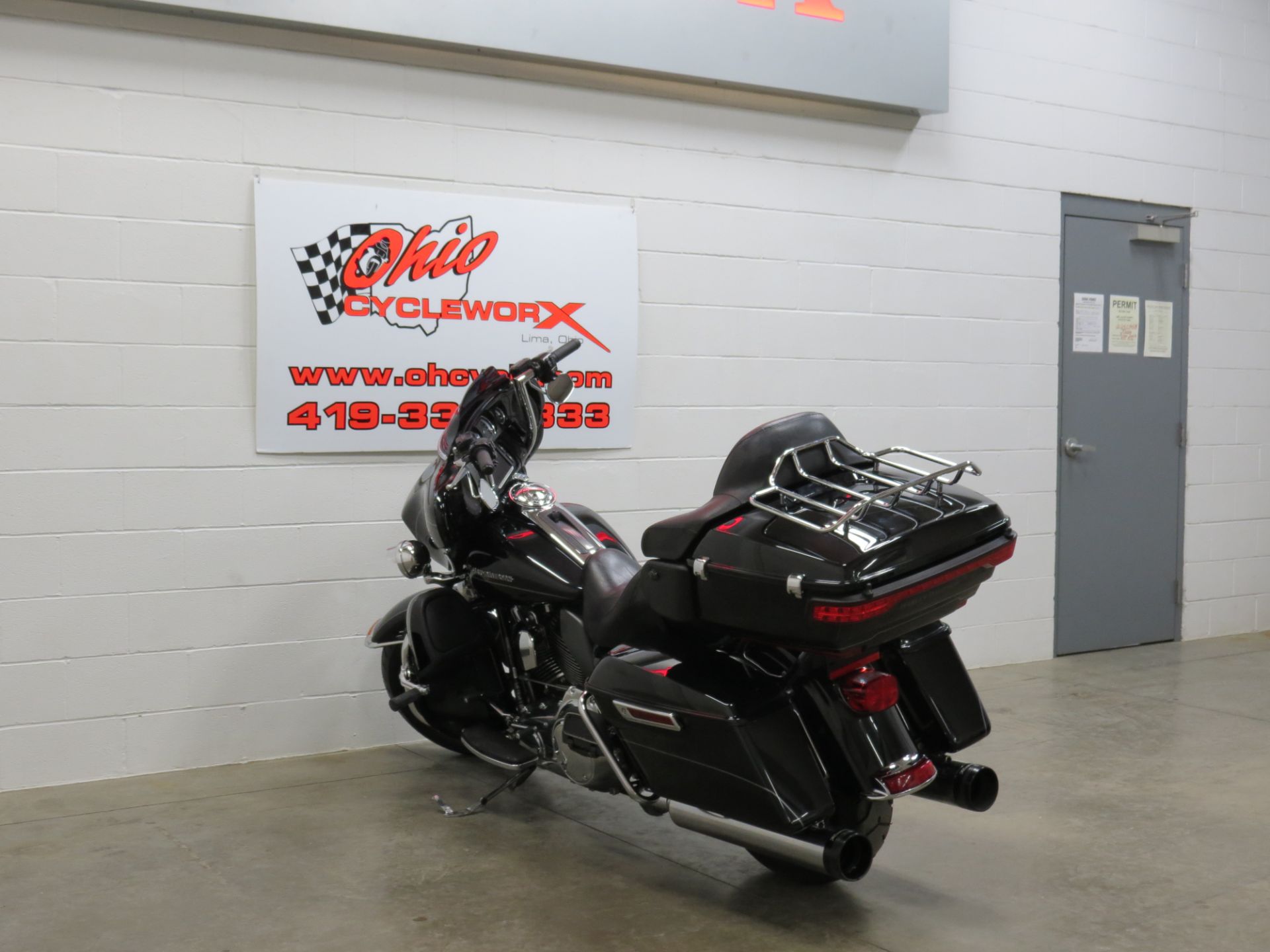 2015 Harley-Davidson Electra Glide® Ultra Classic® in Lima, Ohio - Photo 6