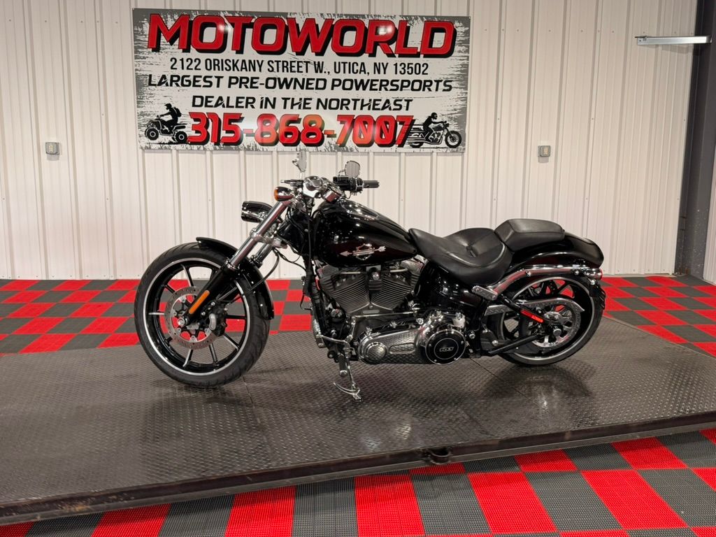2016 Harley-Davidson Breakout® 6